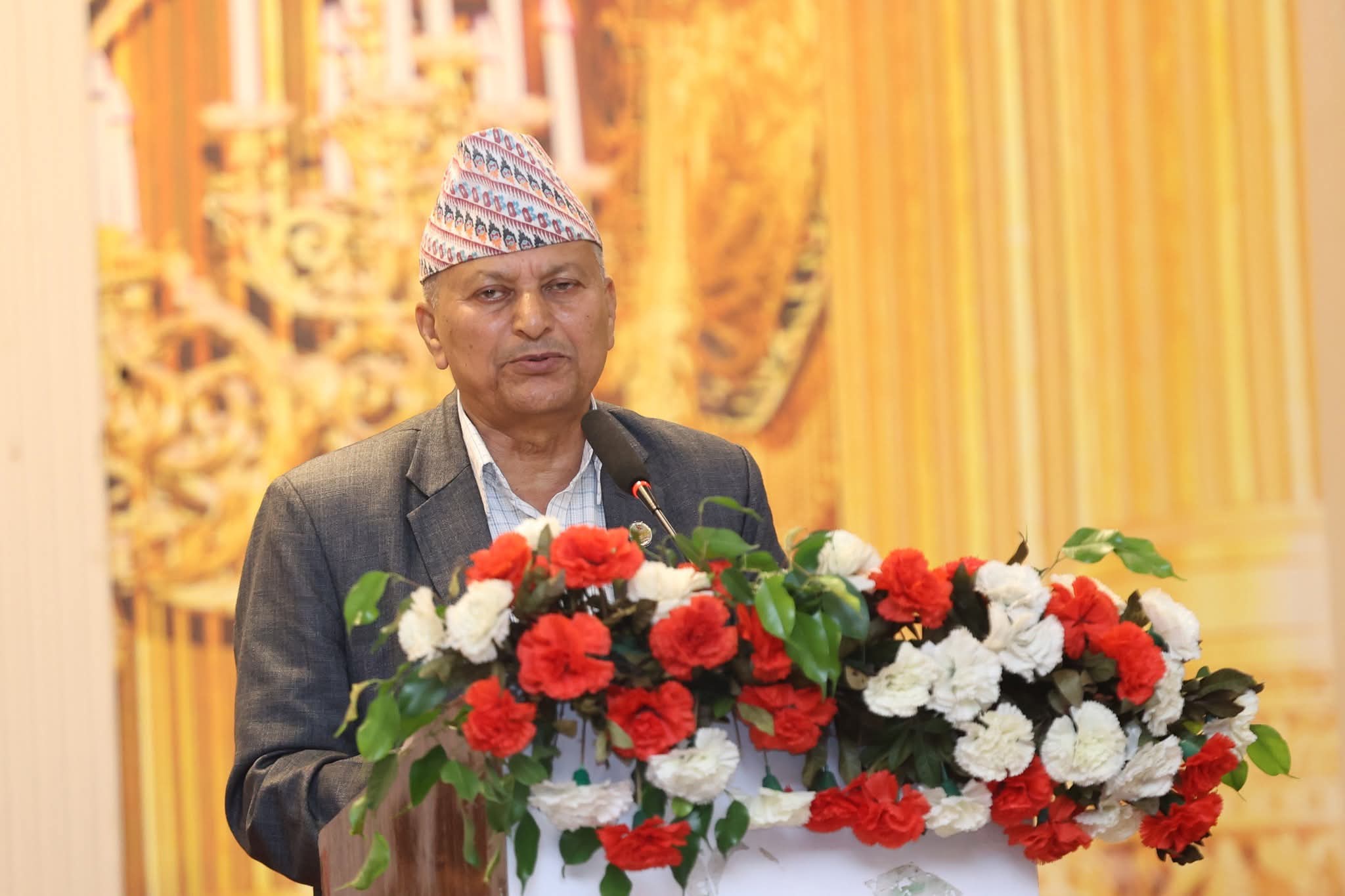 सबै भूमिहिनलाई छिट्टै लालपुर्जा दिन्छौं – मन्त्री अधिकारी
