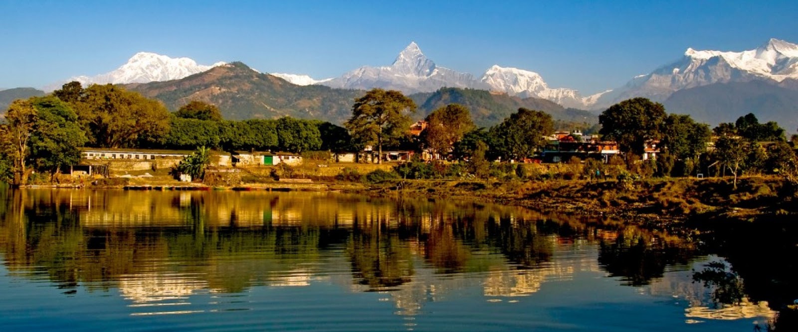 हनुमानढोकामा पर्यटकको घुइचो, एकै दिनको कमाइ १३ लाख