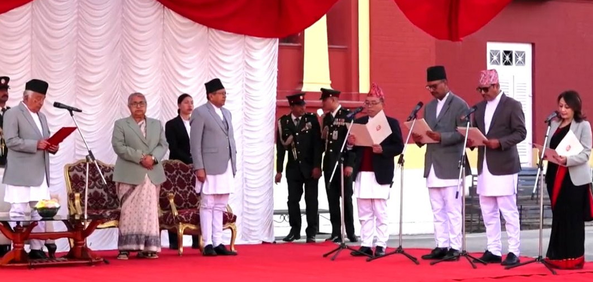जेनजी सरकारका नवनियुक्त चार मन्त्रीले लिए शपथ - प्रधानमन्त्रीसँग तीन मन्त्रालय,अनिल सिन्हालाई थपियो पर्यटन