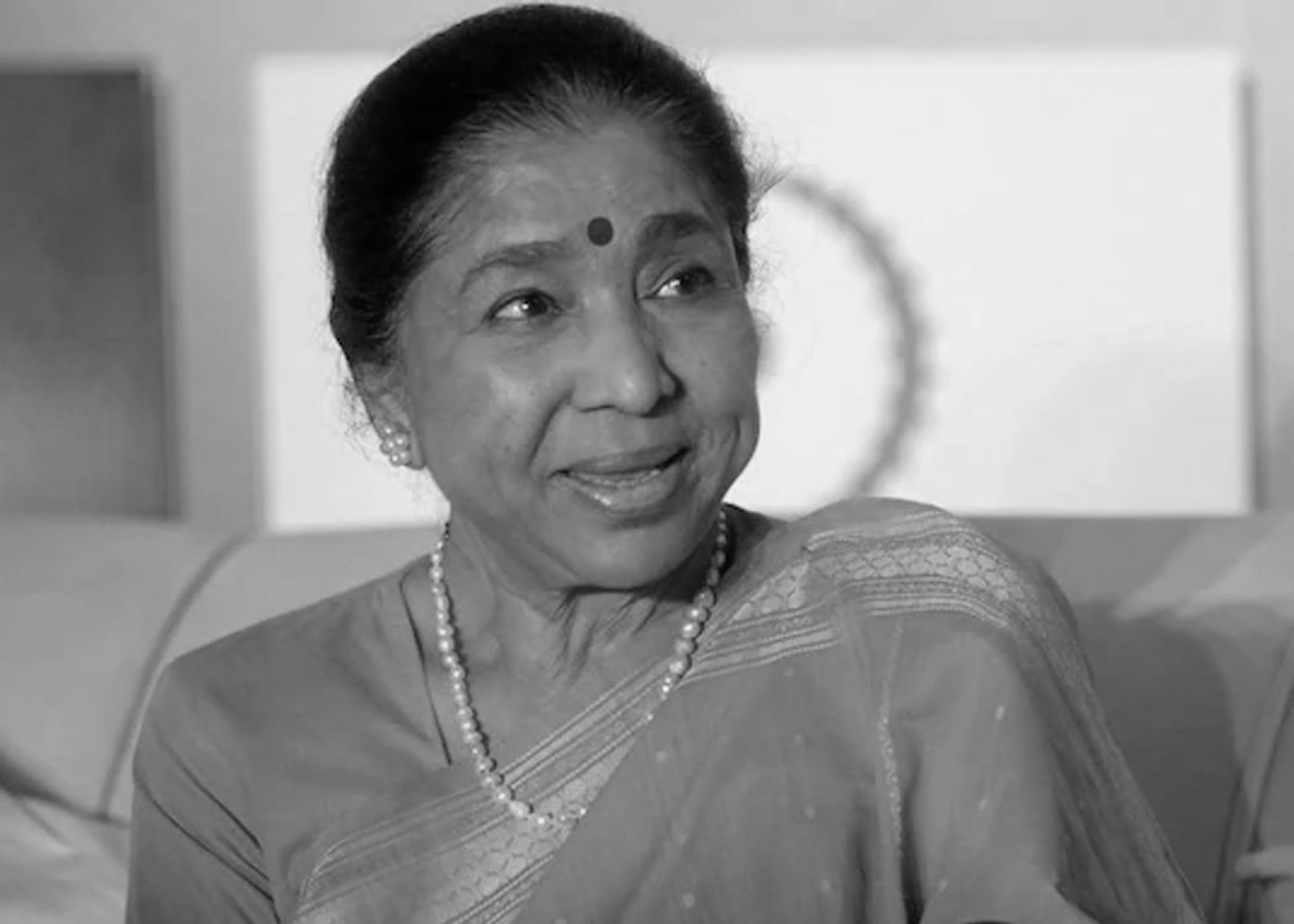 भारतीय गायिका आशा भोसलेको निधन