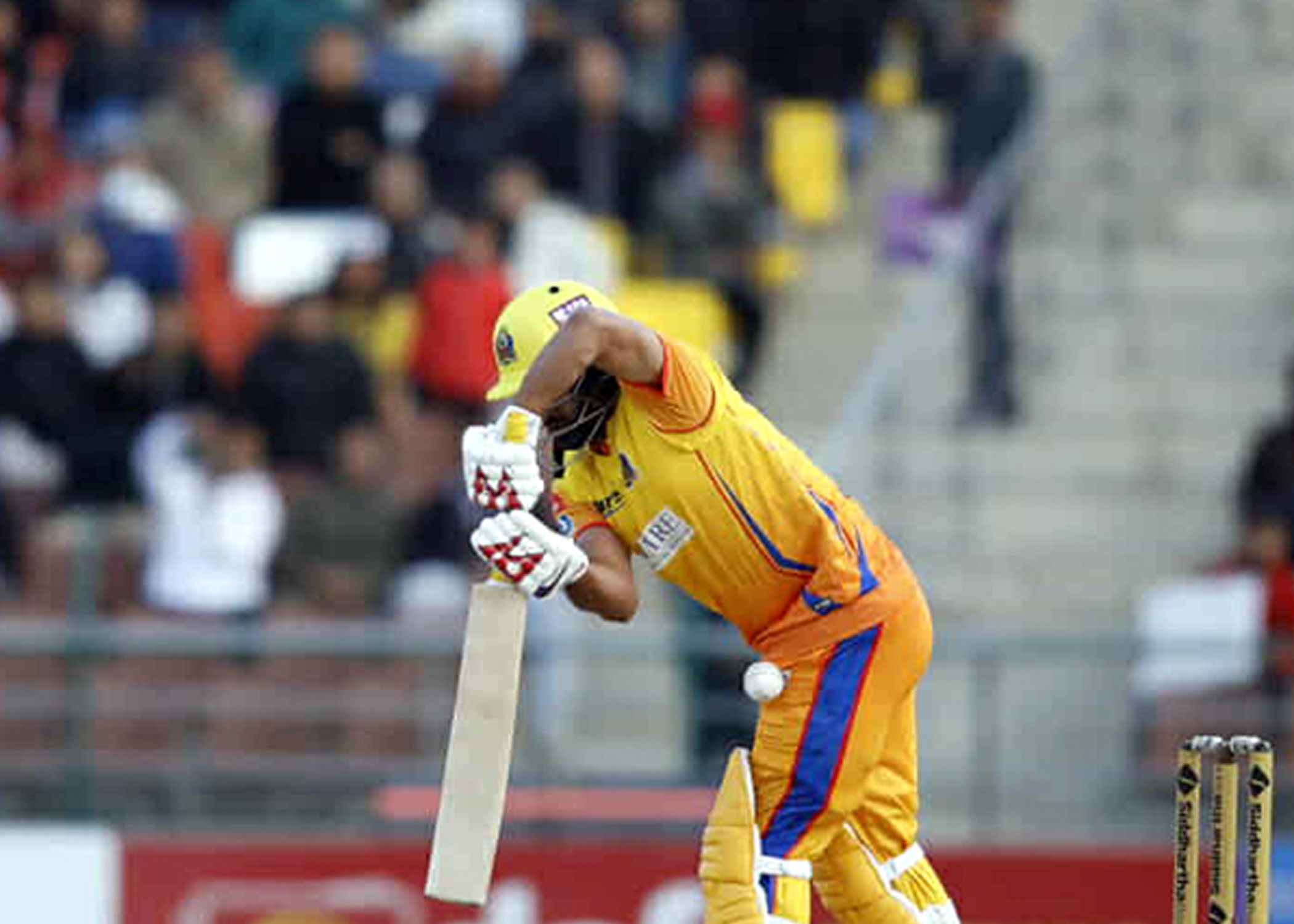 एनपिएल क्रिकेट : पोखराविरुद्ध पावर प्लेमा सुदूरपश्चिमले बनयो ६० रन