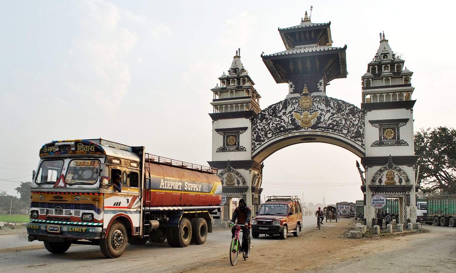 वीरगञ्ज भन्सार - पेट्रोलियम पदार्थबाट ११ अर्ब १८ करोड राजश्व संकलन