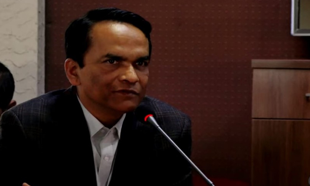 बैंकिङ प्रणाली पूर्ण रुपमा सुरक्षित छ, मनोबल बढाएर ब्यवसाय गरौंः गभर्नर पौडेल