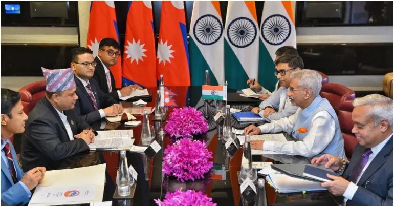 परराष्ट्रमन्त्रीको भारत भ्रमण: नेपाल–भारत सम्बन्धलाई नयाँ उचाइमा पुर्‍याउने प्रतिबद्धता