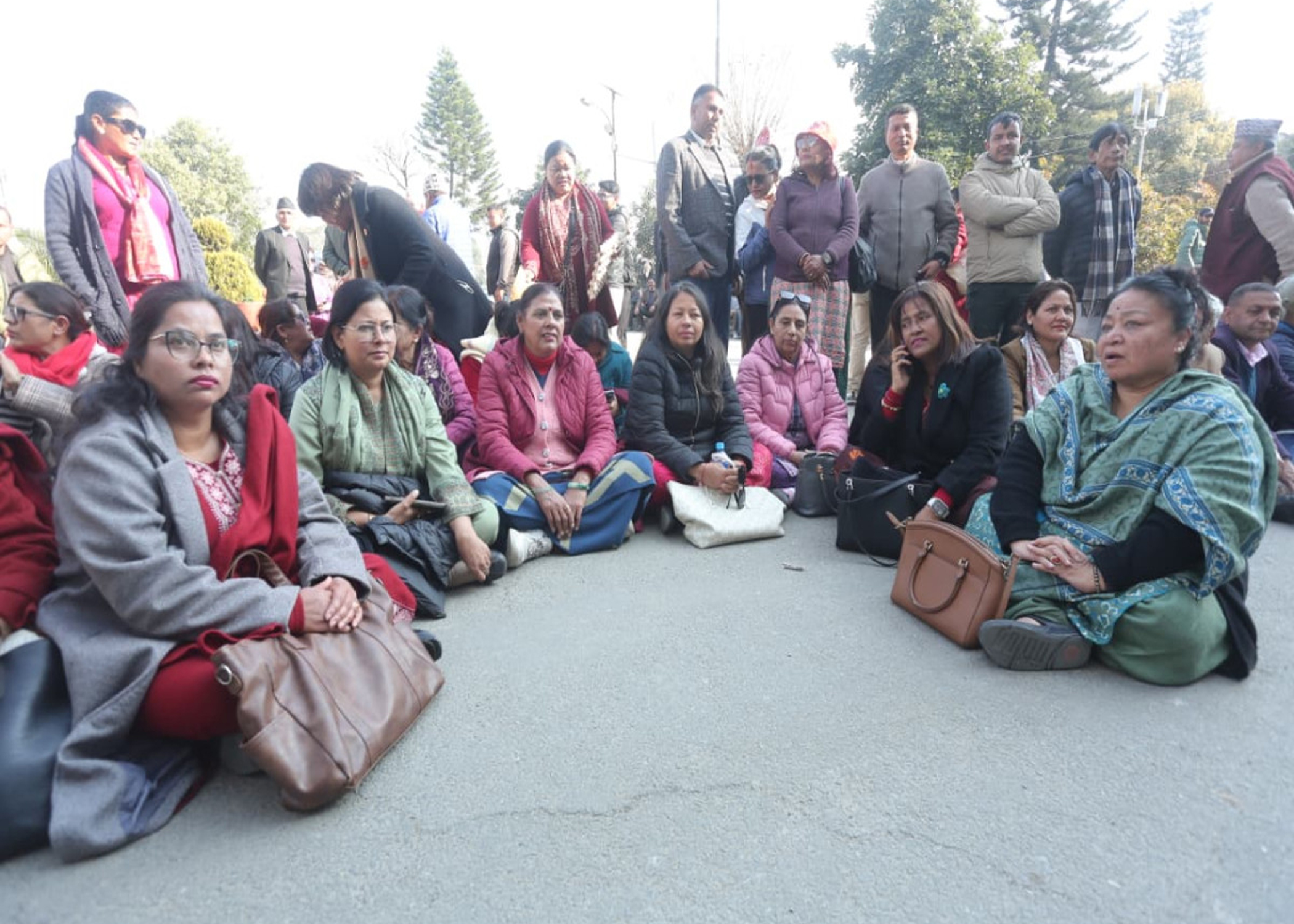 निर्वाचन आयोग अगाडि गगन काँग्रेसको धर्ना