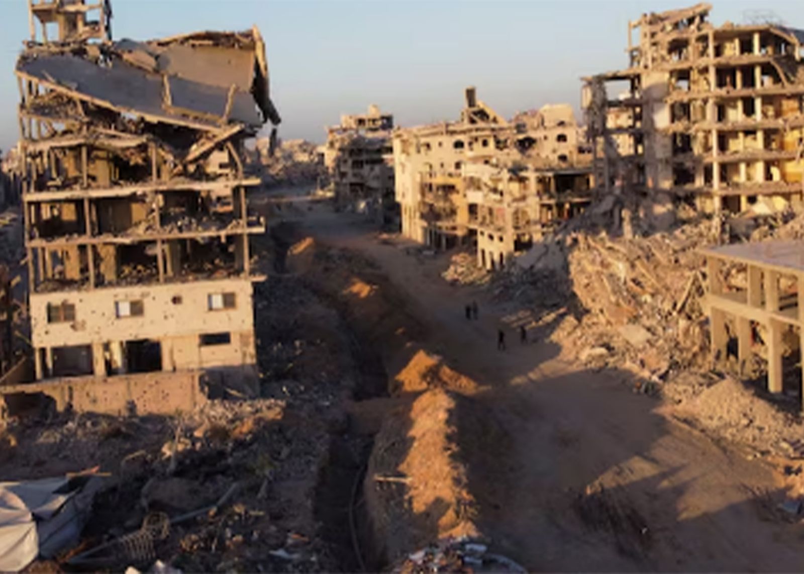 इजरायली  आक्रमणमा परि गाजामा ३३ जनाको मृत्यु