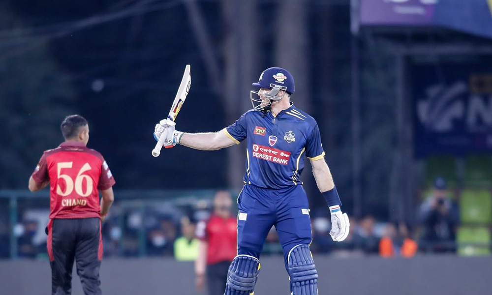 विराटनगरका मार्टिन गुप्टिलले पुरा गरे अर्धशतक