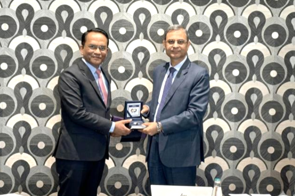 राष्ट्र बैंकका गभर्नर पौडेल र आरबीआईका गभर्नर मलहोत्राबीच भेटवार्ता