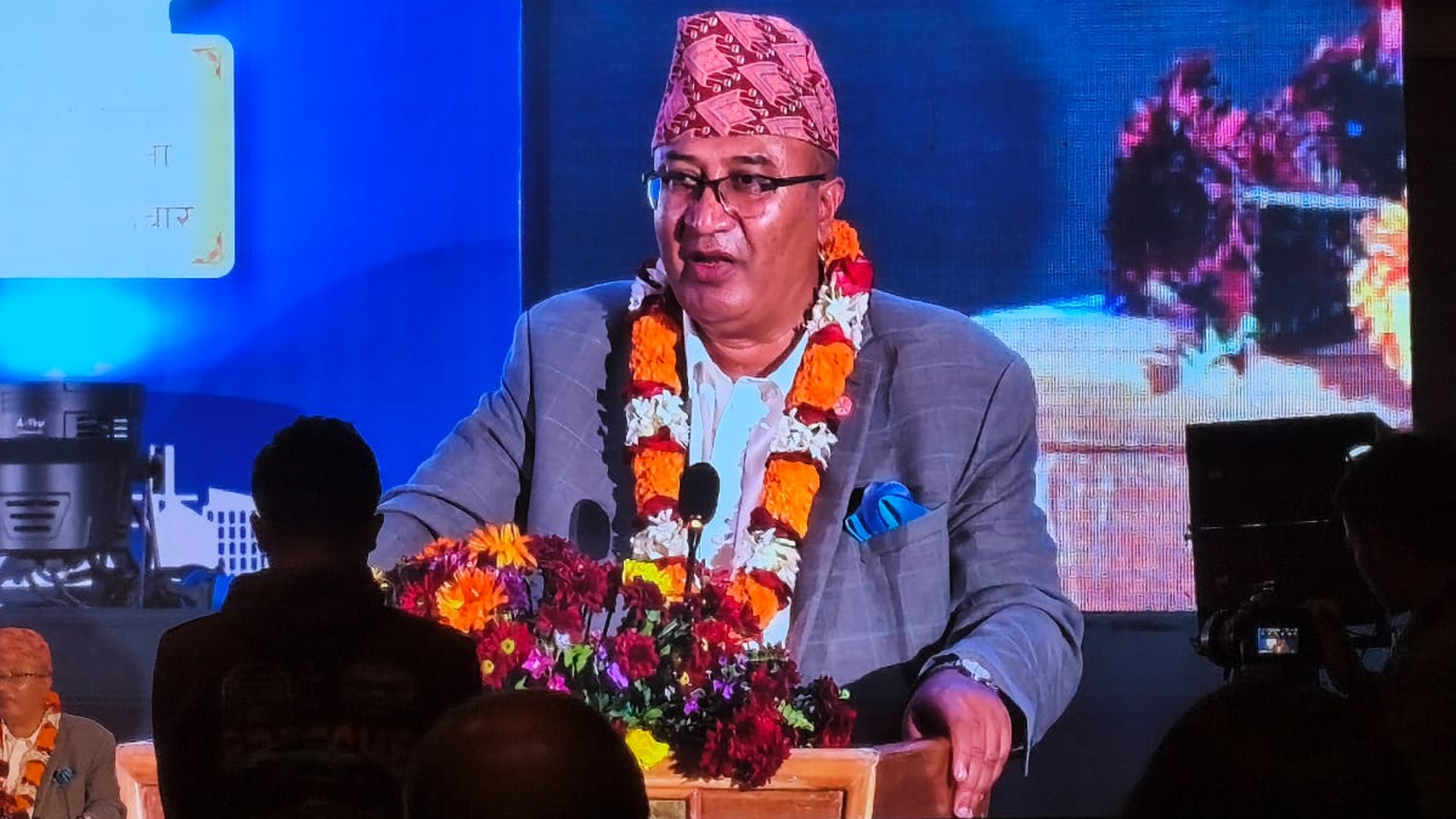 करको दायरमा मात्र राख्नु भन्दा व्यवसायिक वातावरण बनाउनु आवश्यक - हेमराज ढकाल