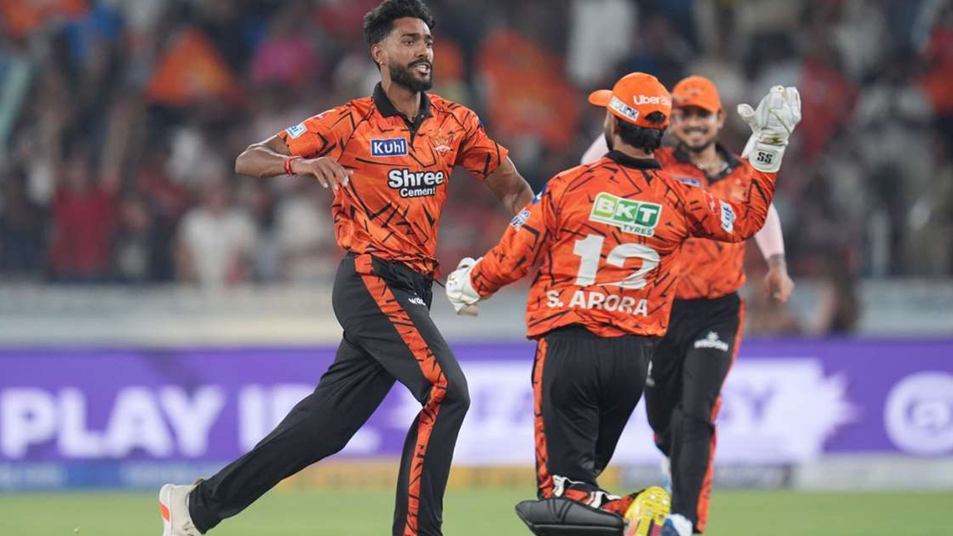 आइपिएल क्रिकेट : आरआरको अपराजित यात्रामा पूर्णविराम, हैदराबाट ५७ रनले विजयी