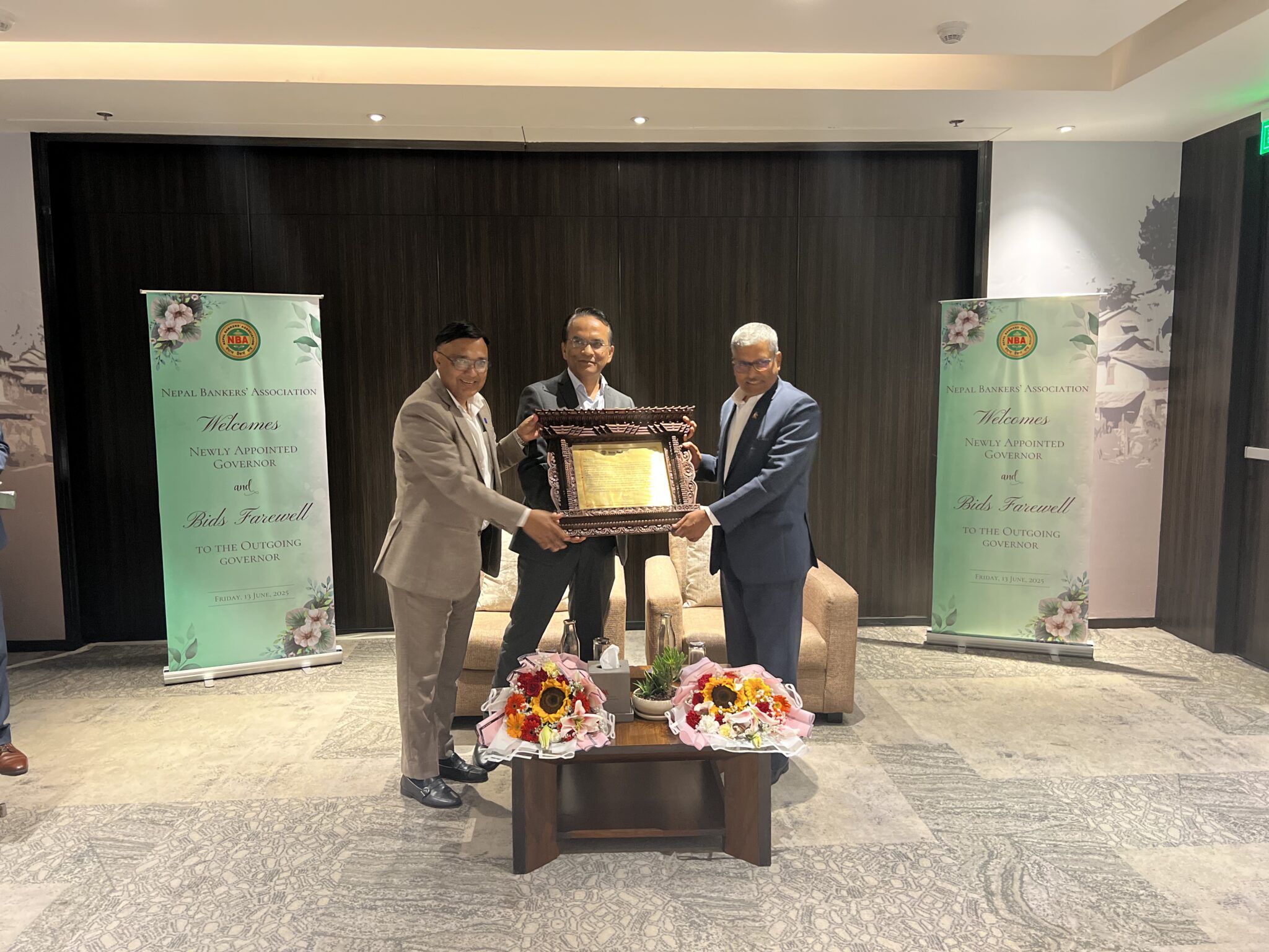 नेपाल बैंकर्स संघद्वारा गभर्नरहरूको स्वागत तथा विदाइ कार्यक्रम सम्पन्न