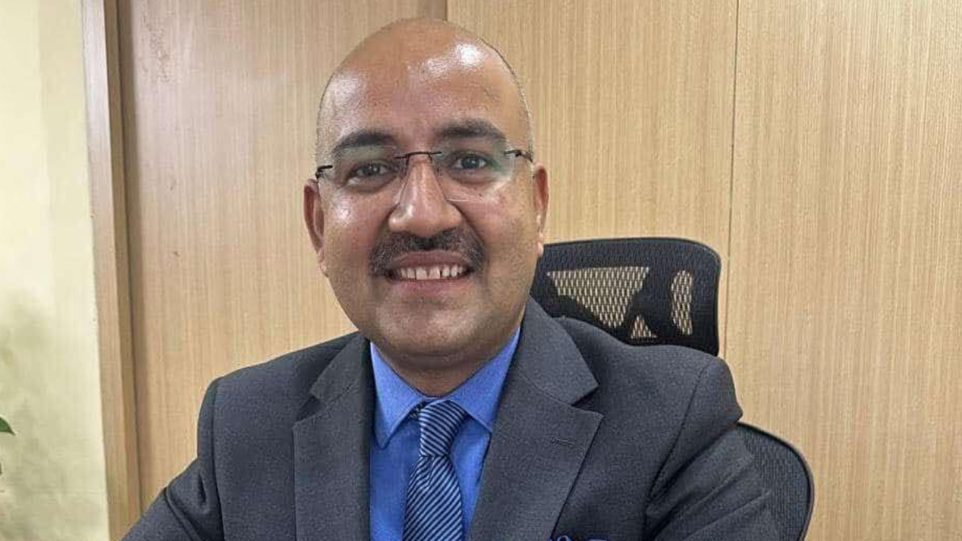 सन नेपाल लाइफको निमित्त सीईओमा कवि फुयाँल नियुक्त