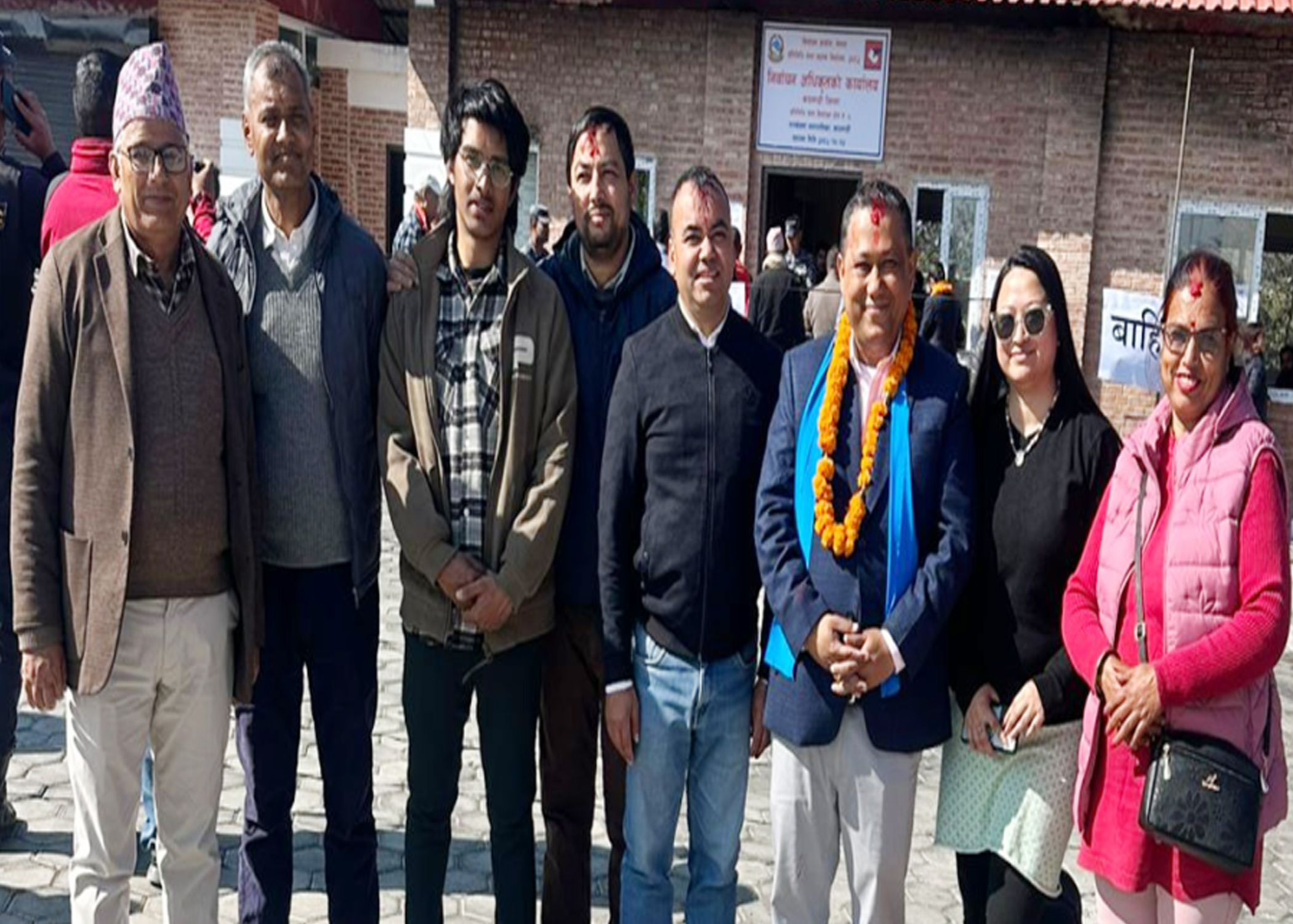 शिशिर खनालले गरे काठमाडौं–६ मा उम्मेदवारी दर्ता