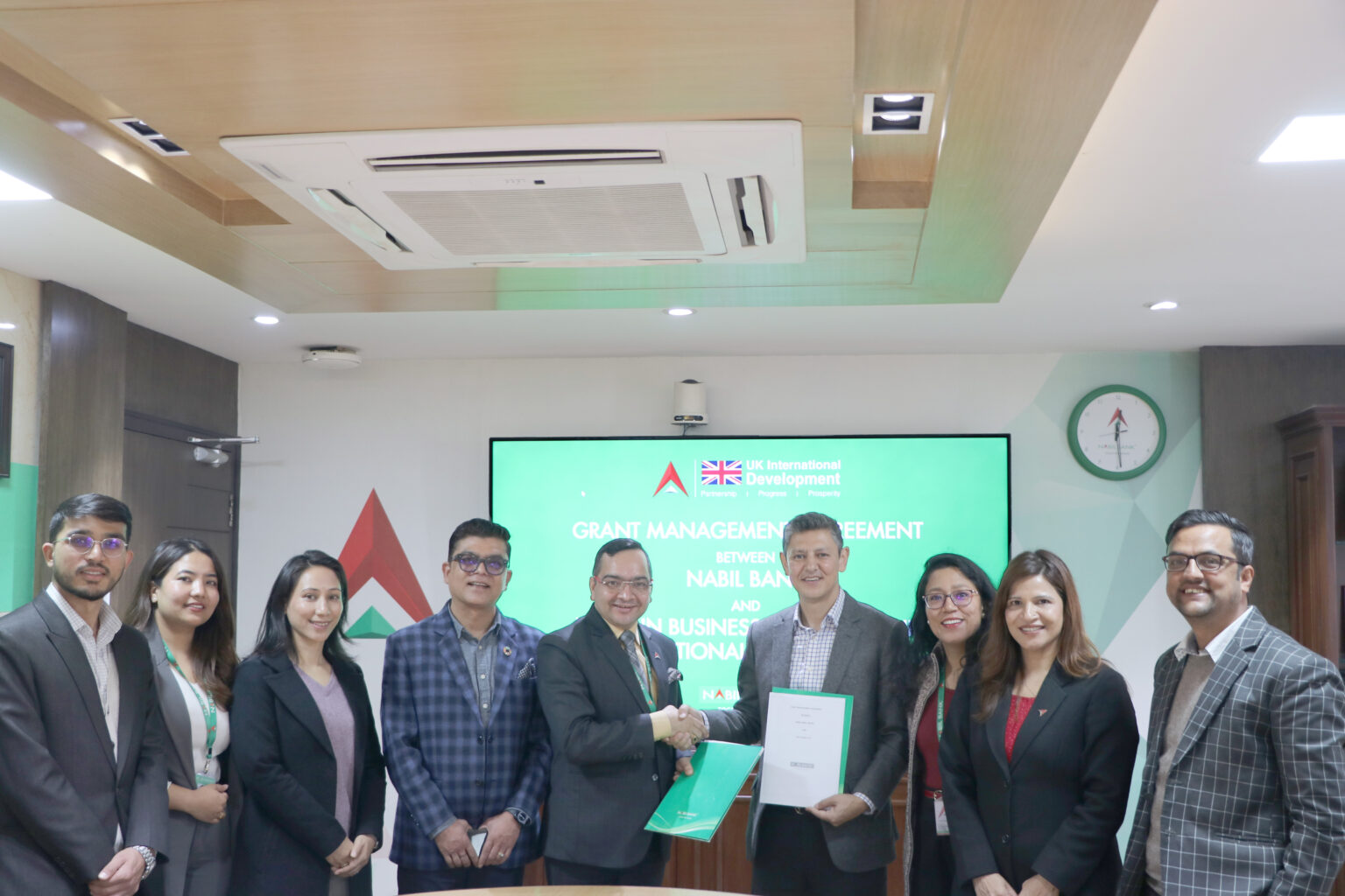 नबिल बैंक र नेपाल इन बिजनेश – ग्रोथ अड्भाइजर्स बीच साना तथा मझौला उद्यमको सुदृढीकरणका लागि साझेदारी