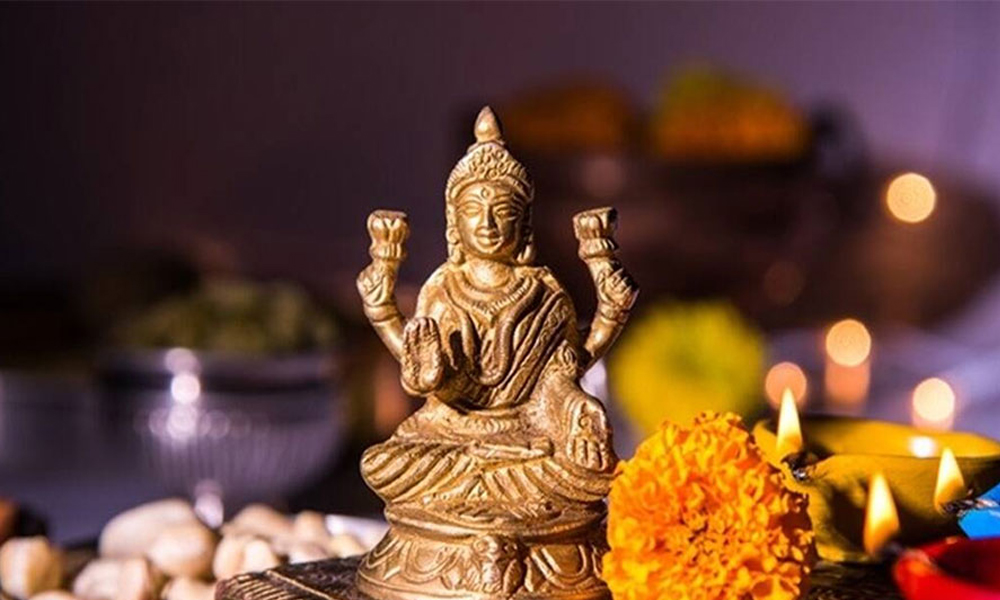 आज कोजाग्रत पूर्णिमा, दशैंलाई बिदा, लक्ष्मीलाई स्वागत गरिदै