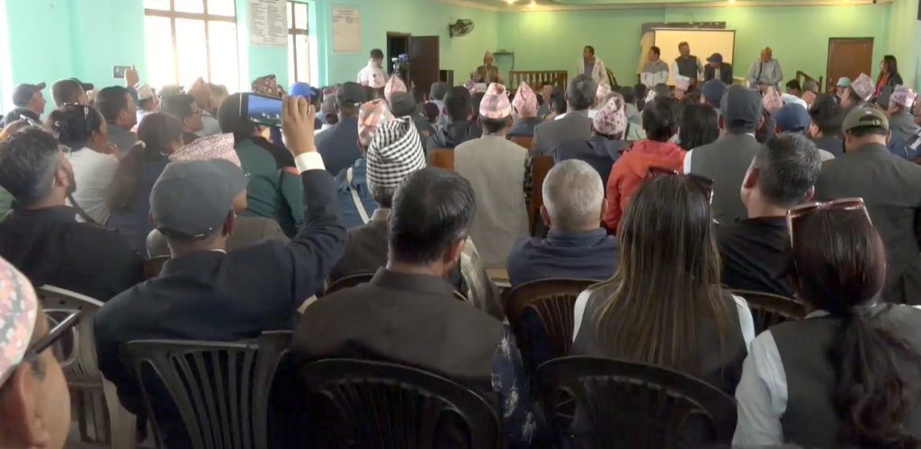 सरकार र शिक्षक महासंघबीचको सहमतिमा विद्यालय कर्मचारी परिषद्को असन्तुष्टि