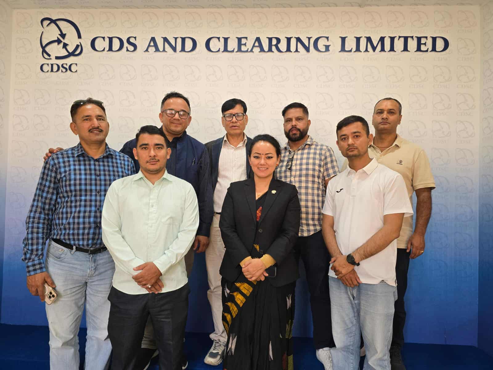 नेपाल सेयर बजार लगानीकर्ता संघ र सीडीएससीका सीईओ बीच भेटघाट, बजार विस्तार र विकासमा लाग्न संघको आग्रह