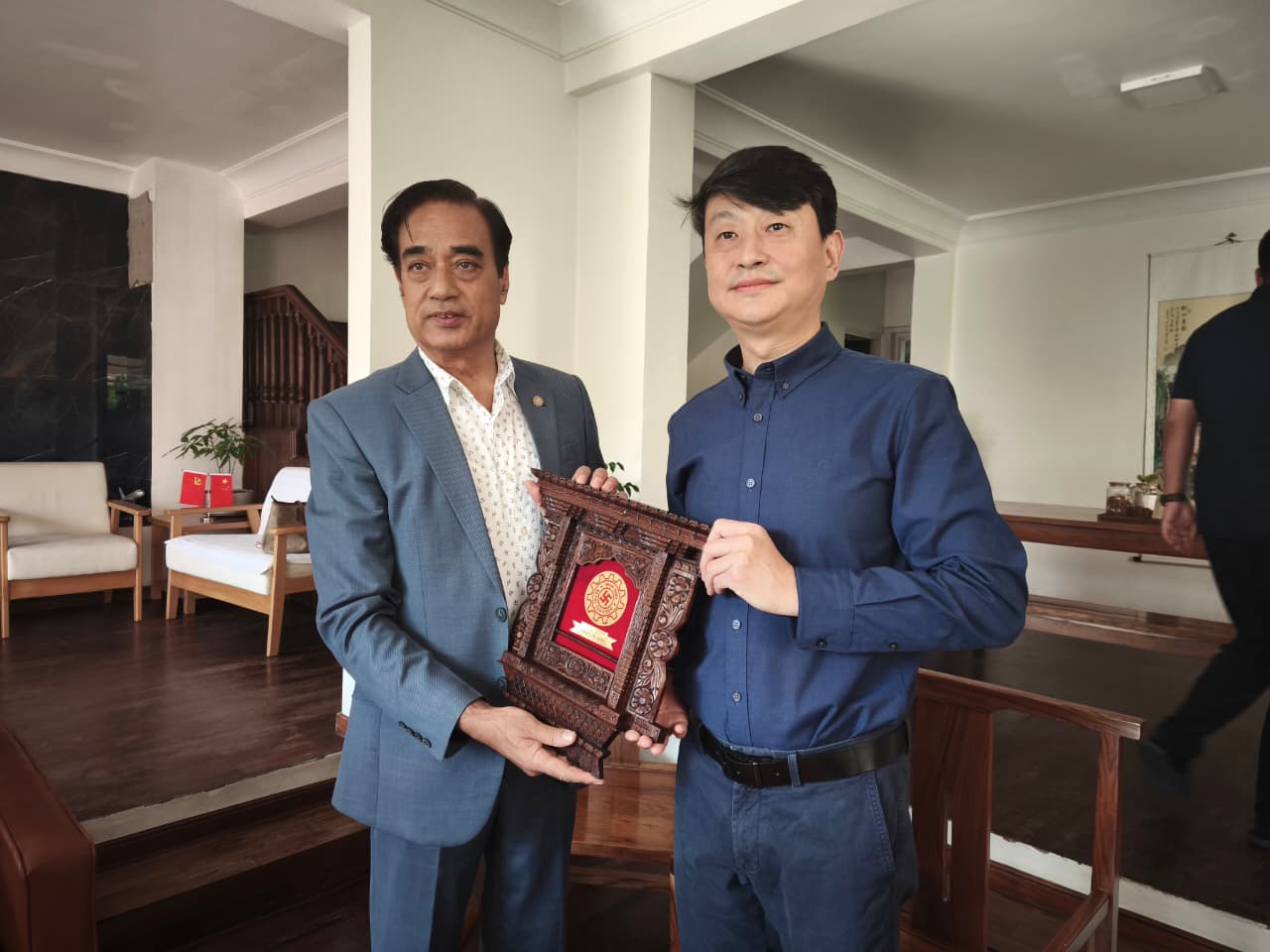 लगानी, प्रविधि र पर्यटन क्षेत्रमा सहकार्य गर्न चिनियाँ व्यवसायीलाई मल्लको आग्रह