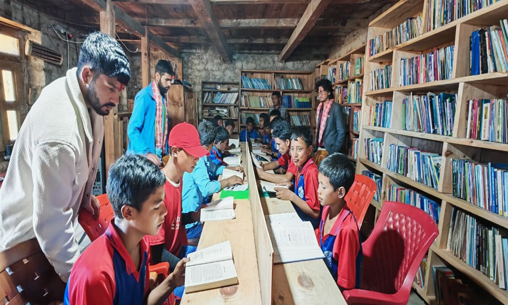 हुम्लाको चंखेली गाउँपालिकामा तीन हजार पुस्तकसहितको पहिलो सामुदायिक पुस्तकालय सञ्चालनमा