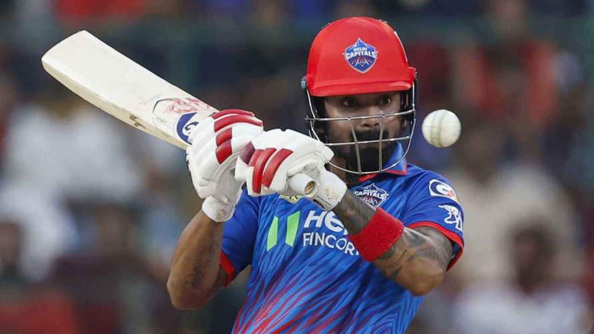 आइपिएल क्रिकेट :आरसिबी दिल्लीसँग पराजित