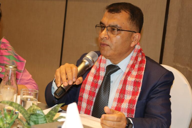 व्यवसायीको मनोबल उठाउन कर्जा पुनर्संरचनादेखि कम ब्याजमा कर्जा सुविधा - कार्यकारी निर्देशक खरेल