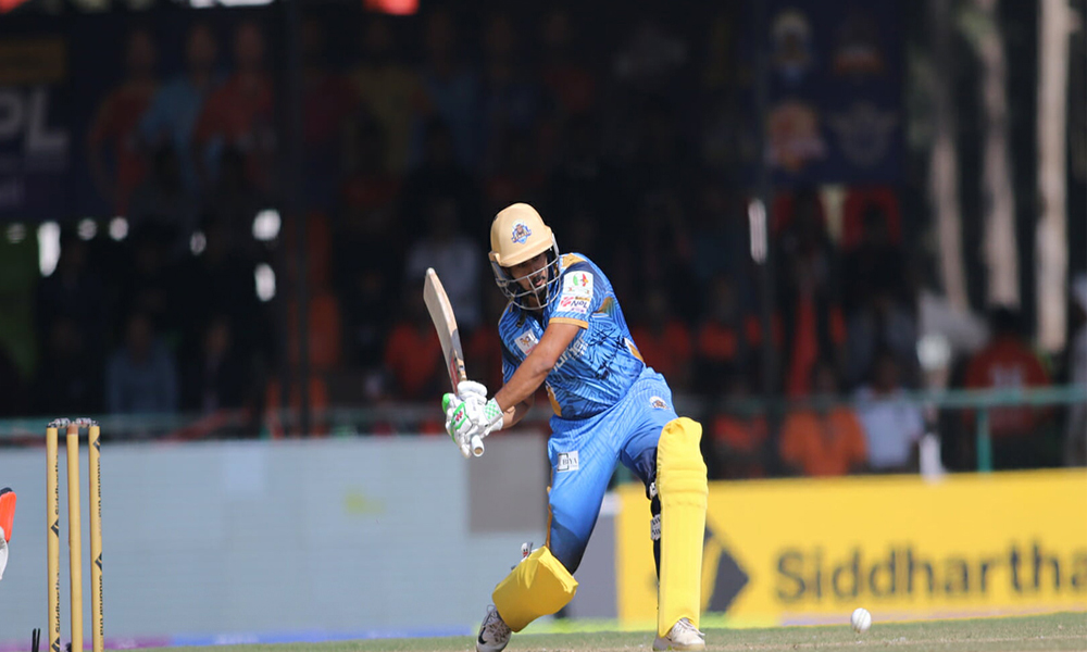 चितवन विरुद्ध कर्णालीका पान्चलको अर्धशतक