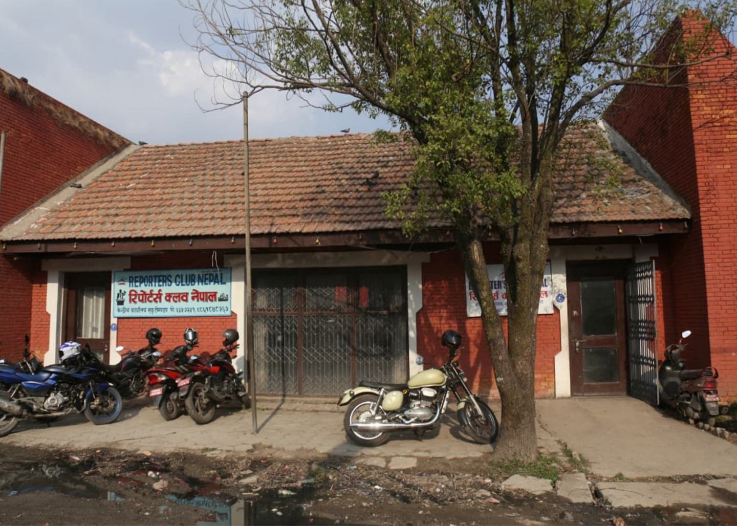 भाडा नतिरेपछि रिपोटर्स क्लवसहित भृकुटीमण्डपका २० कार्यालयमा परिषद्ले लगायो ताला