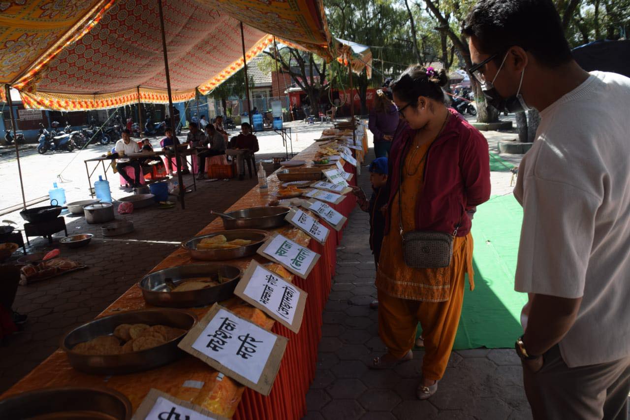 भृकुटीमण्डपमा रोटी मेला (फोटो फिचर)