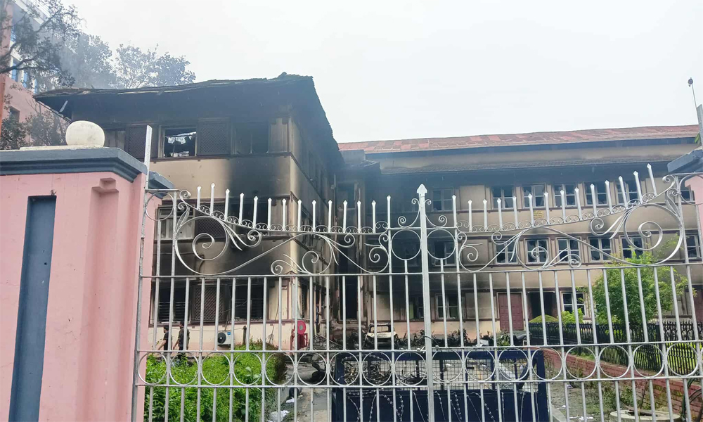 आगजनी र तोडफोडबाट क्षेति पुगेको सर्वोच्च अदालतमा आजदेखि रिट दर्ता खुल्ने