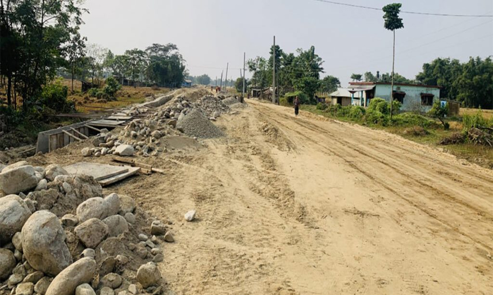 काम नगरेपछि इनरुवा–कप्ताङगञ्ज सडक निर्माणको ठेक्का तोडियो