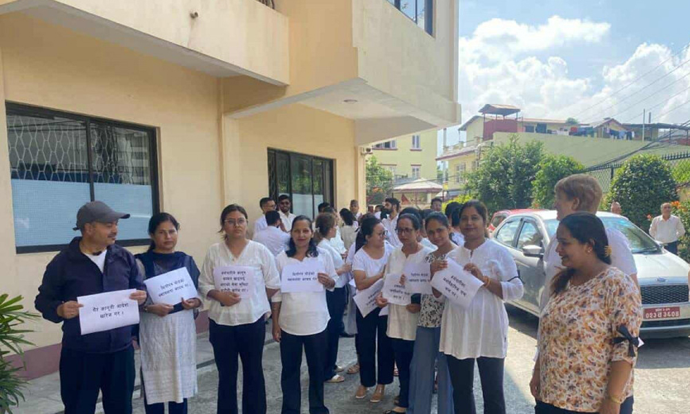 धितोपत्र बोर्डका कर्मचारीको आन्दोलन आज पनि जारी, सेवा प्रभावित