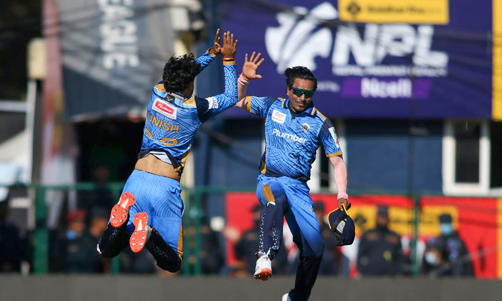 चितवनले बनायो पावर प्लेलमा ४१ रन, गुमायो २ विकेट