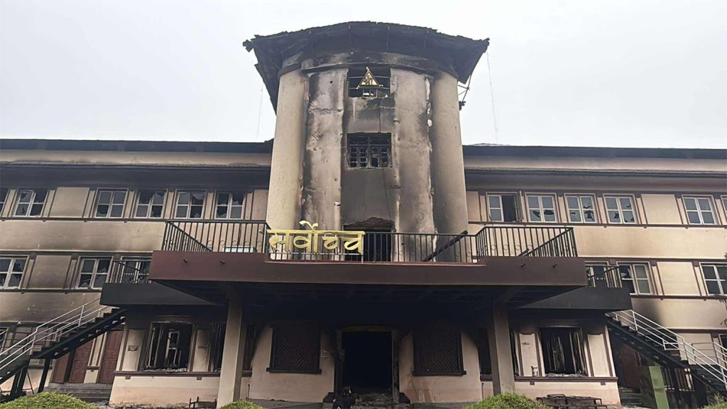 प्रतिनिधि सभा विघटनविरुद्ध सर्वोच्चमा रिट