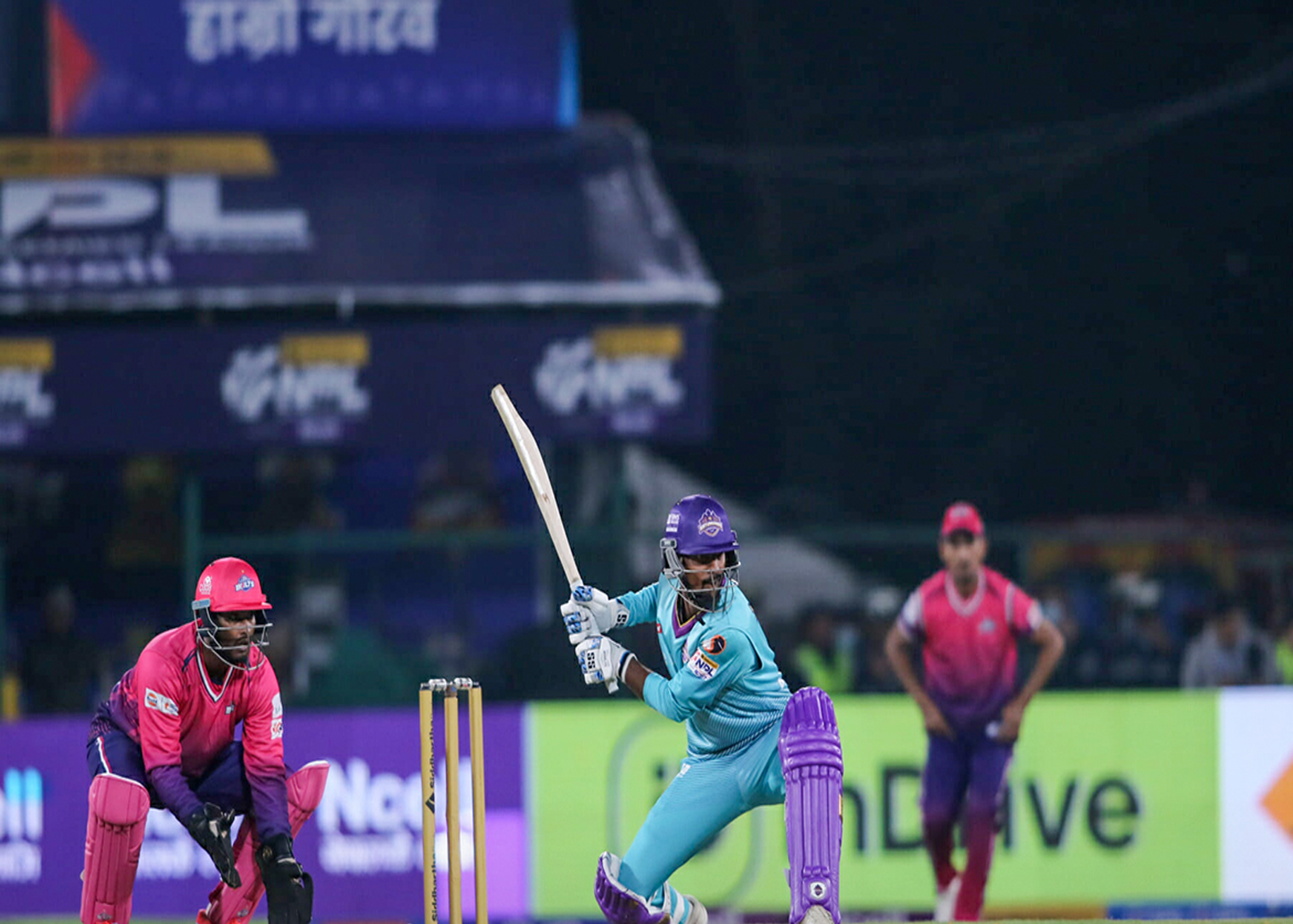 जनकपुर विरुद्ध पहिलो पावर प्लेमै काठमाडौंको विना विकेट ५५ रन