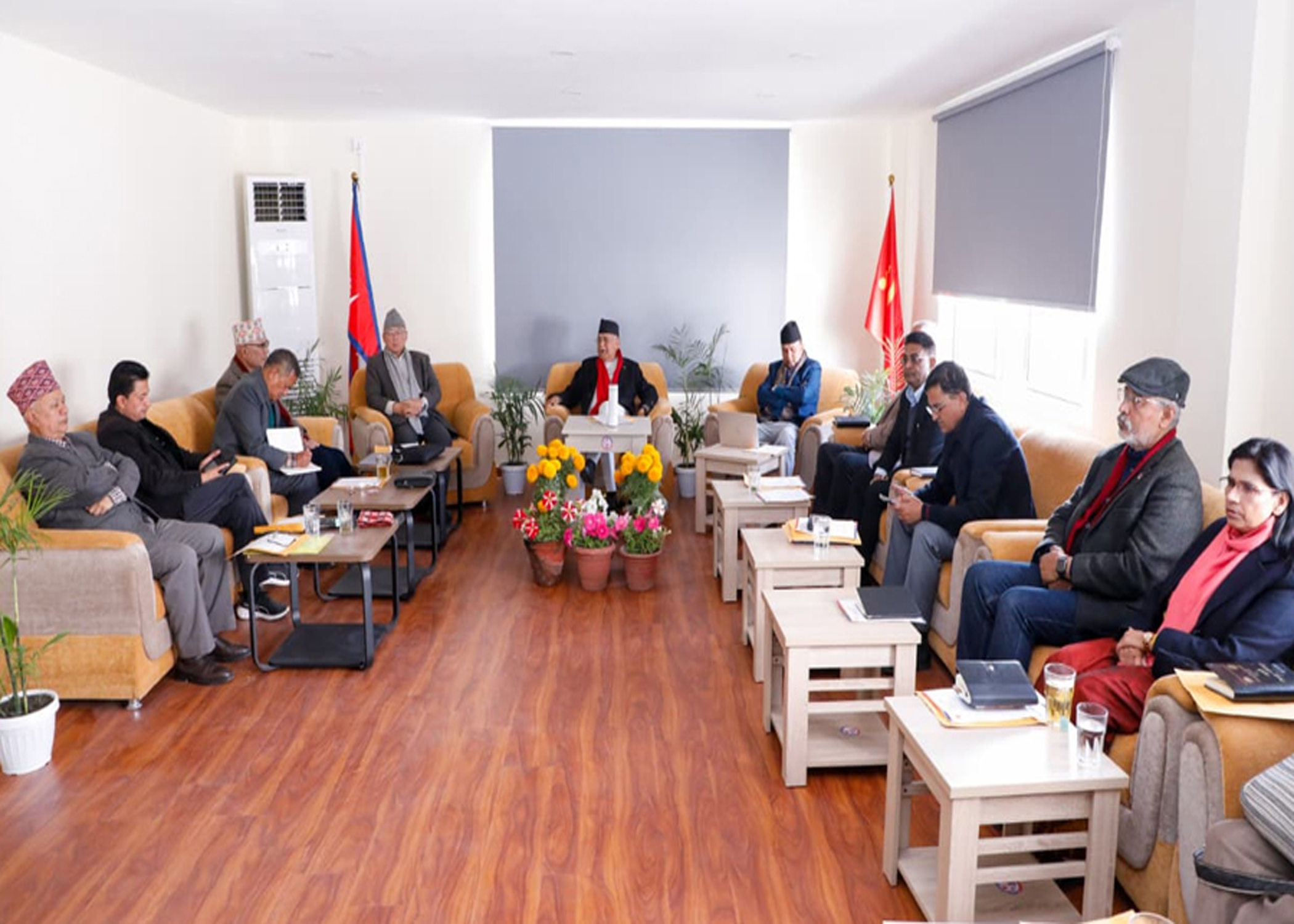 पुस २० भित्र प्रत्यक्षतर्फको उम्मेदवार सिफारिस गर्न एमालेकाे निर्देशन