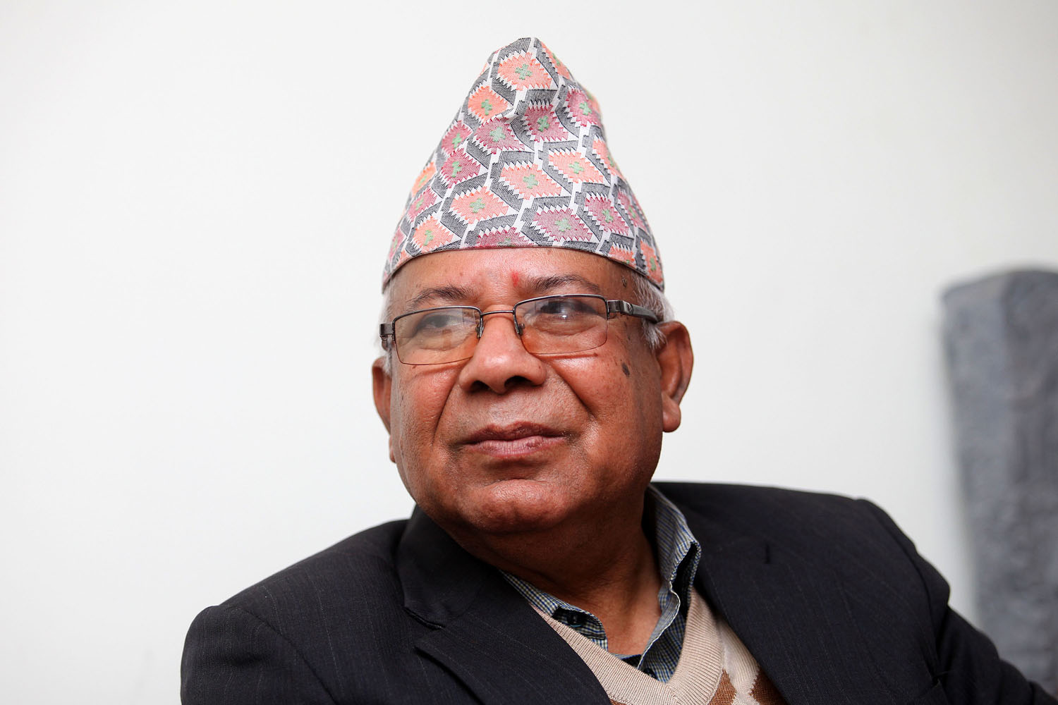 आफ्नै चुनाव चिन्ह लिएर निर्वाचनमा जान्छौँ : माधव नेपाल