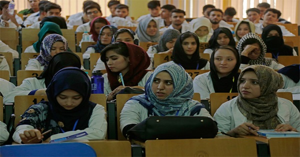 अफगानिस्तानका विश्वविद्यालयमा अब छात्रछात्रा सँगै पढ्न नपाउने