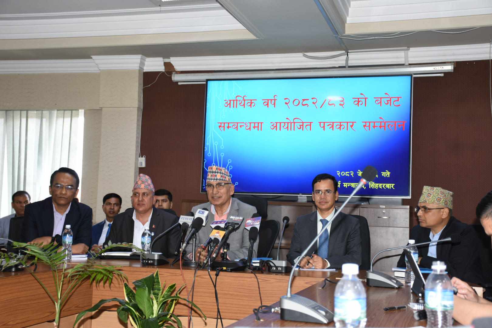 करको दरमा वर्षमान पुनले गरेको गल्ति सच्चाएँ - अर्थमन्त्री पौडेल