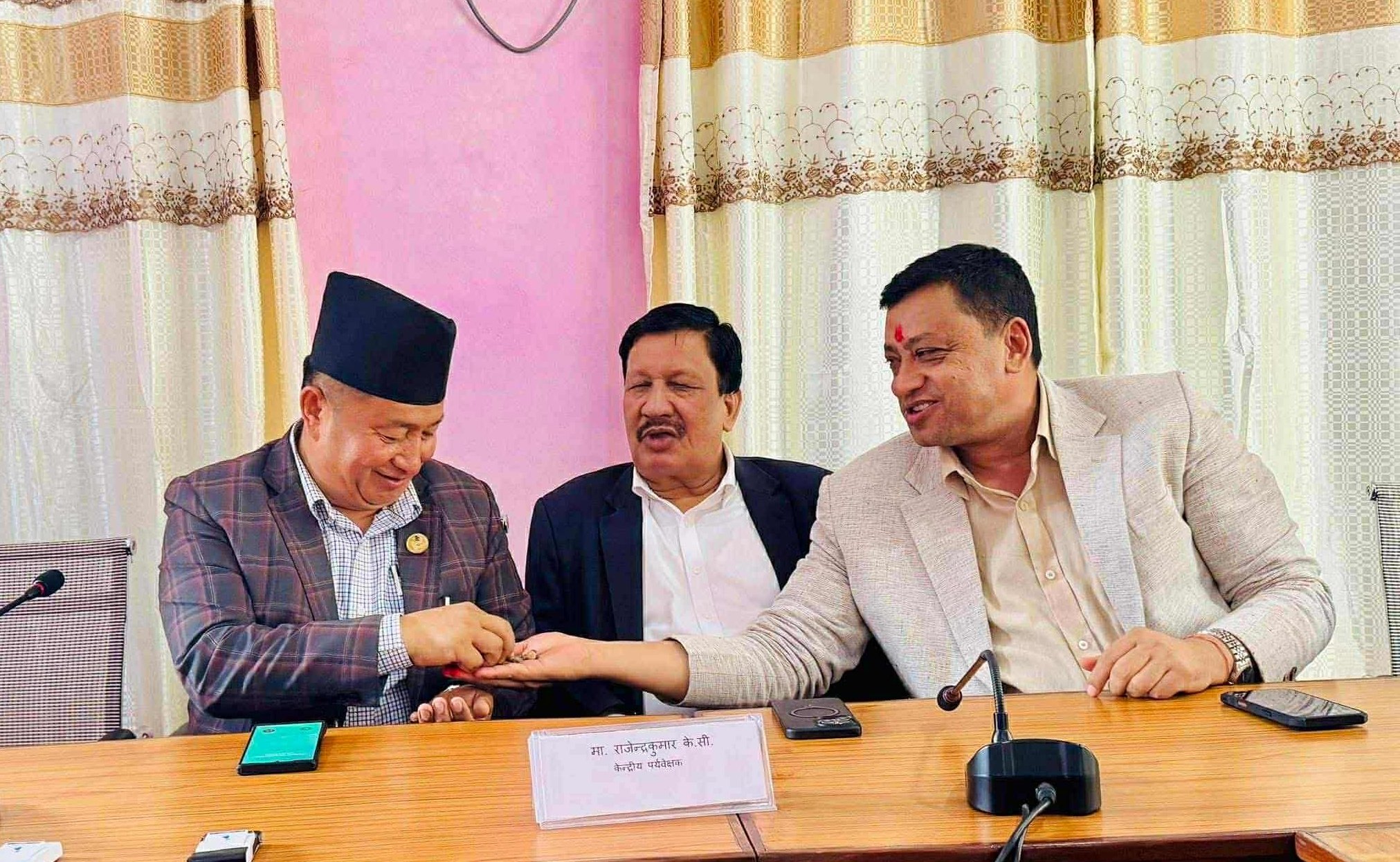 को बन्ला कांग्रेस बागमतीको संसदीय दलको नेता ?