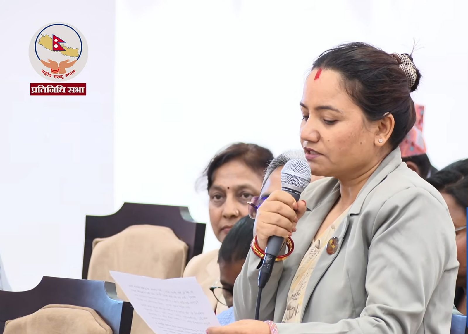 संसदमा बालेनलाई प्रश्न - मेयर हुँदा लेखेको स्टाटस बिर्सिनुभयो ?