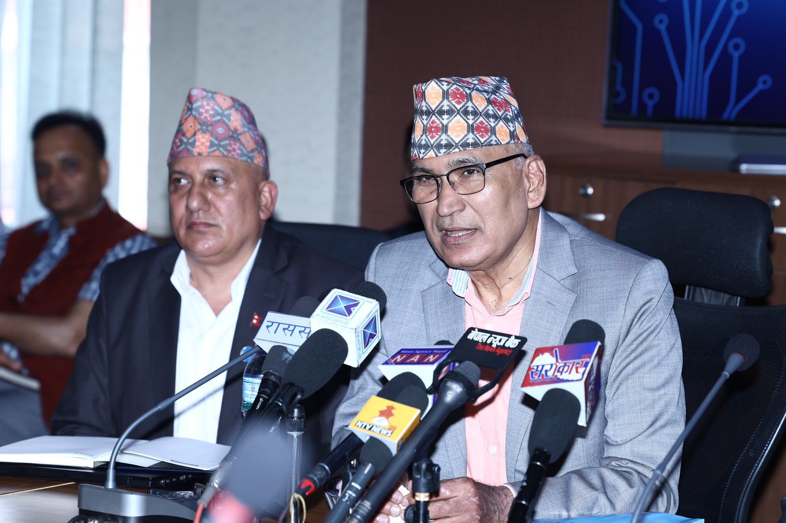 व्यक्तिविशेषका लागि योजना छैन, जनमुखी बजेट ल्याएका छौं - अर्थमन्त्री पौडेल