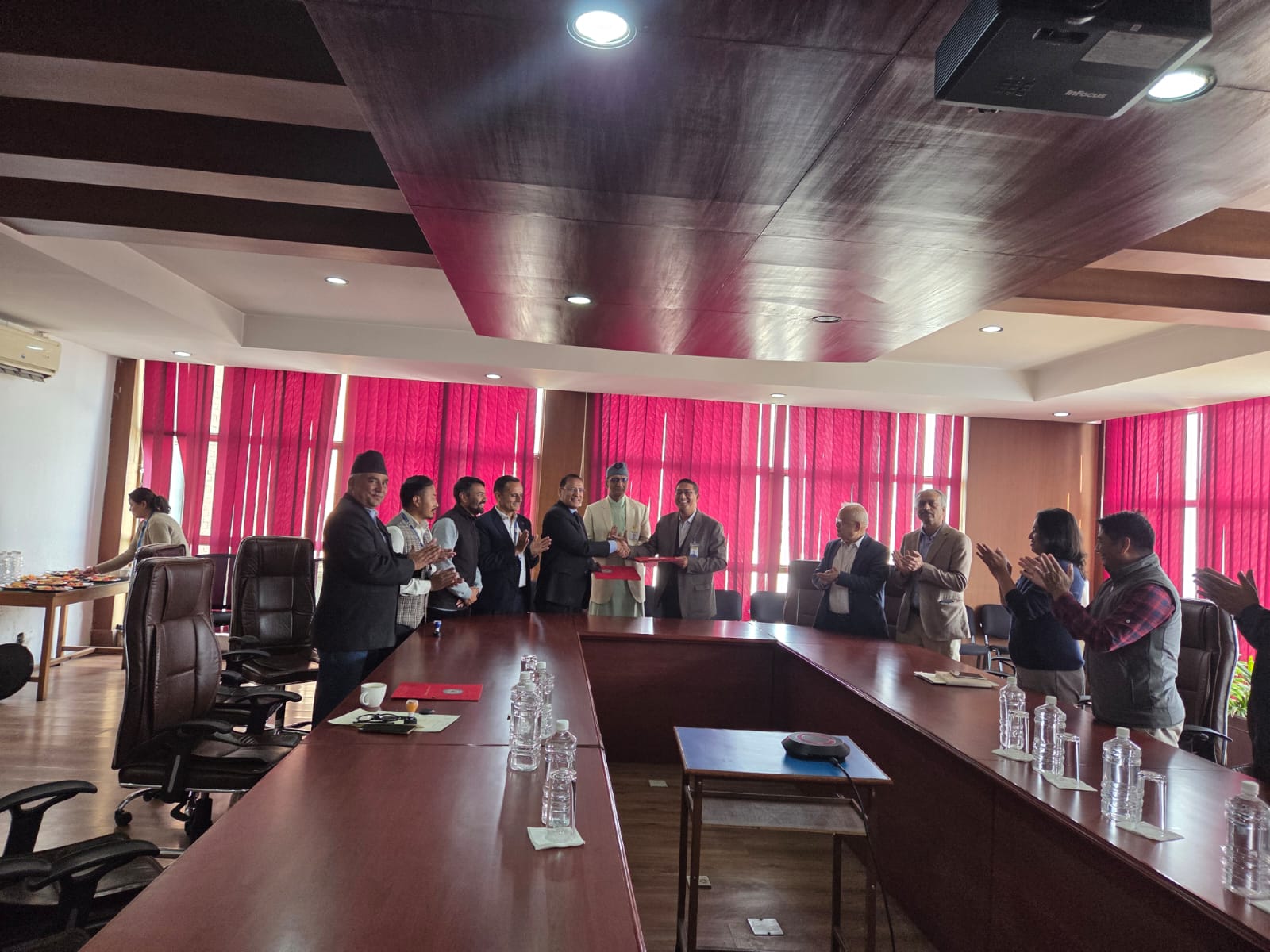 नागरिक लगानी कोष र काठमाडौं विश्वविद्यालयबीच उपदान कोष सञ्चालन सम्झौता