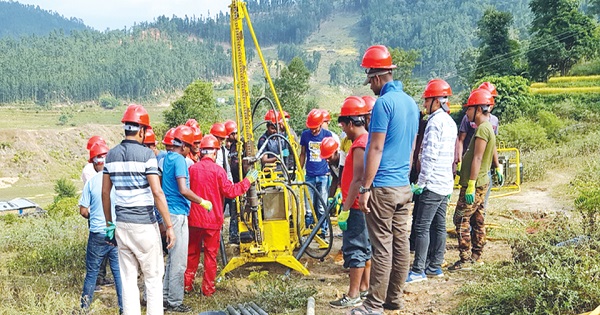 चिनियाँ अध्ययन प्रतिवेदन: दैलेख जिल्लामा ग्यास र पेट्रोल भएको पुष्टि