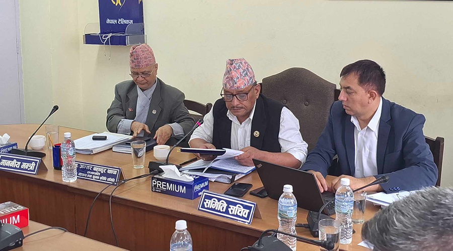 राज्यले निजीलाई निषेध गरेर जाने स्थिति छैन :- शिक्षामन्त्री