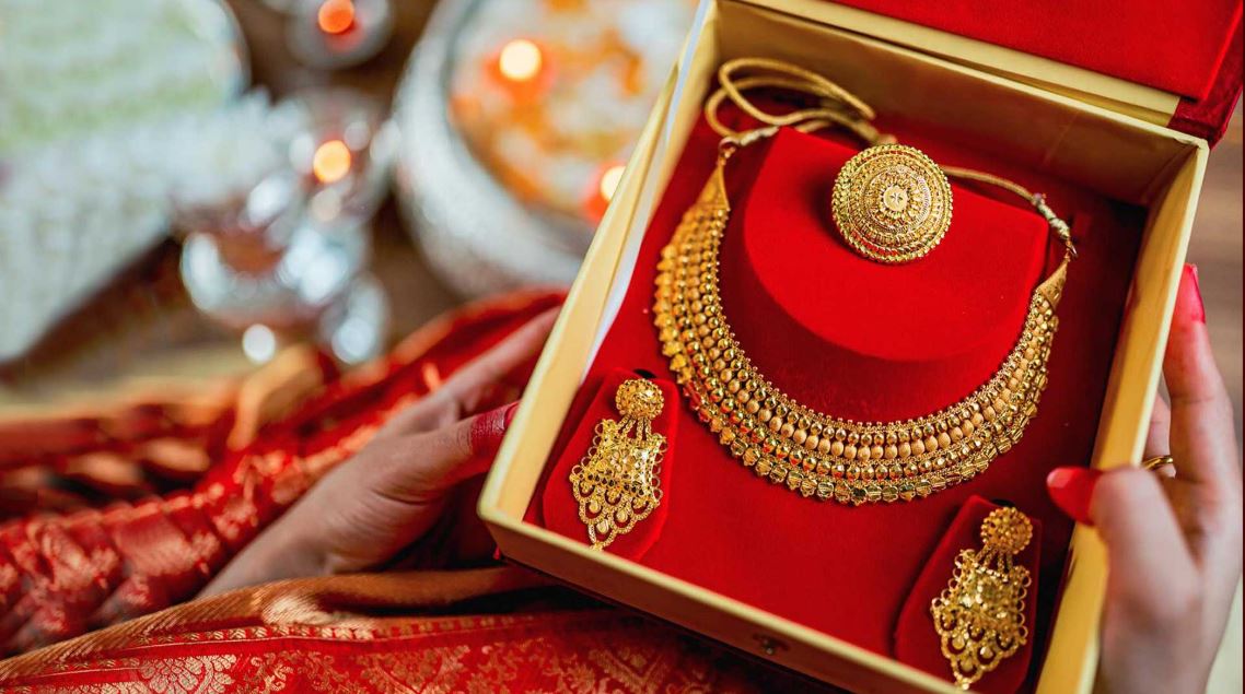 टोखा साईबाबा चोकबाट ८१ लाखको सुनका गहना चोरी