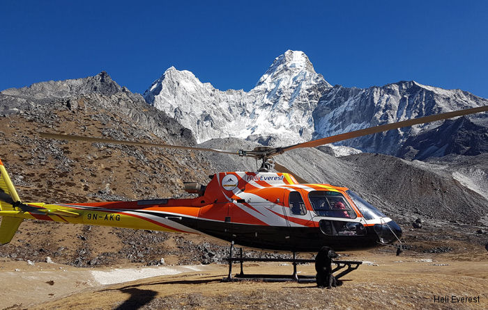 धौलागिरि बेसक्याम्पबाट पोखरा फर्कंदै गरेको हेलिकोप्टर दुर्घट्नाग्रस्त, पाइटलको जीवितै उद्धार