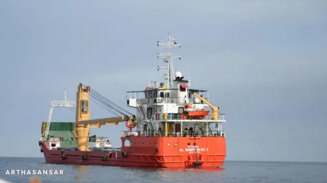 इरानले अमेरिकी नाकाबन्दीको विरोधमा हर्मुज जलमार्ग पुनः बन्द