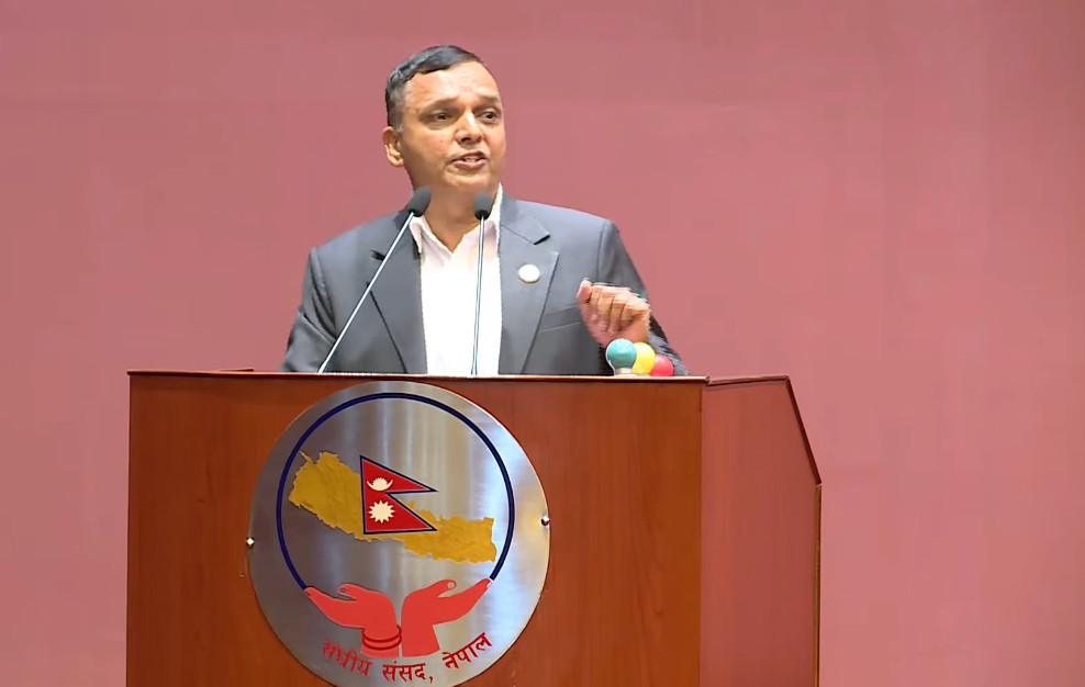 खाने आफू दोष चाहीँ कर्मचारीलाई ,गृहमन्त्रीलाई सांसद सुवेदीको प्रश्न
