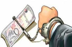 दुई भारतीय नागरिक २८ लाखसहित पक्राउ