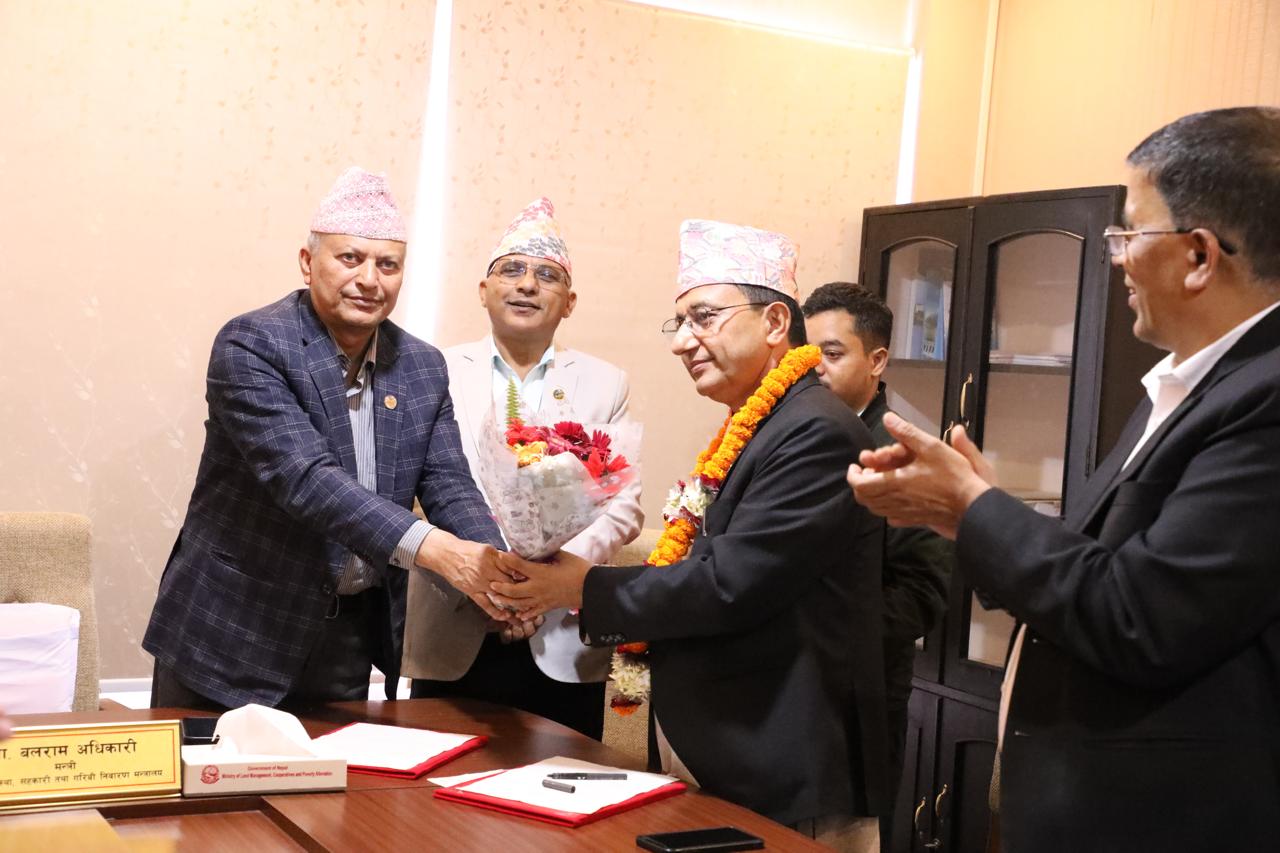 सहकारीका बेथिति सुधार्न प्राधिकरणका अध्यक्षलाई मन्त्री अधिकारीको निर्देशन